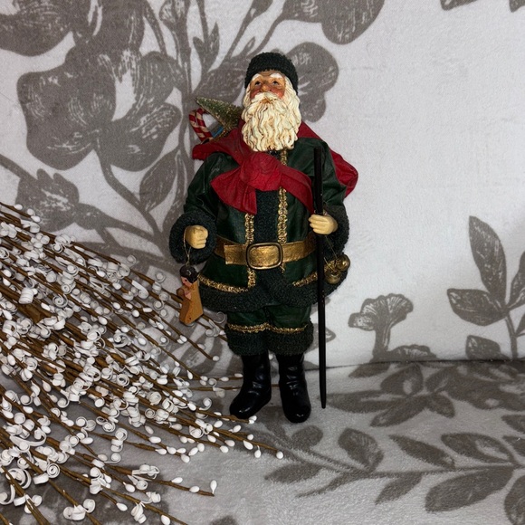 Dept 56 Possible Dreams Clothtique Collection Other - Elegant Holiday Vintage Santa Figurine in Green and Red